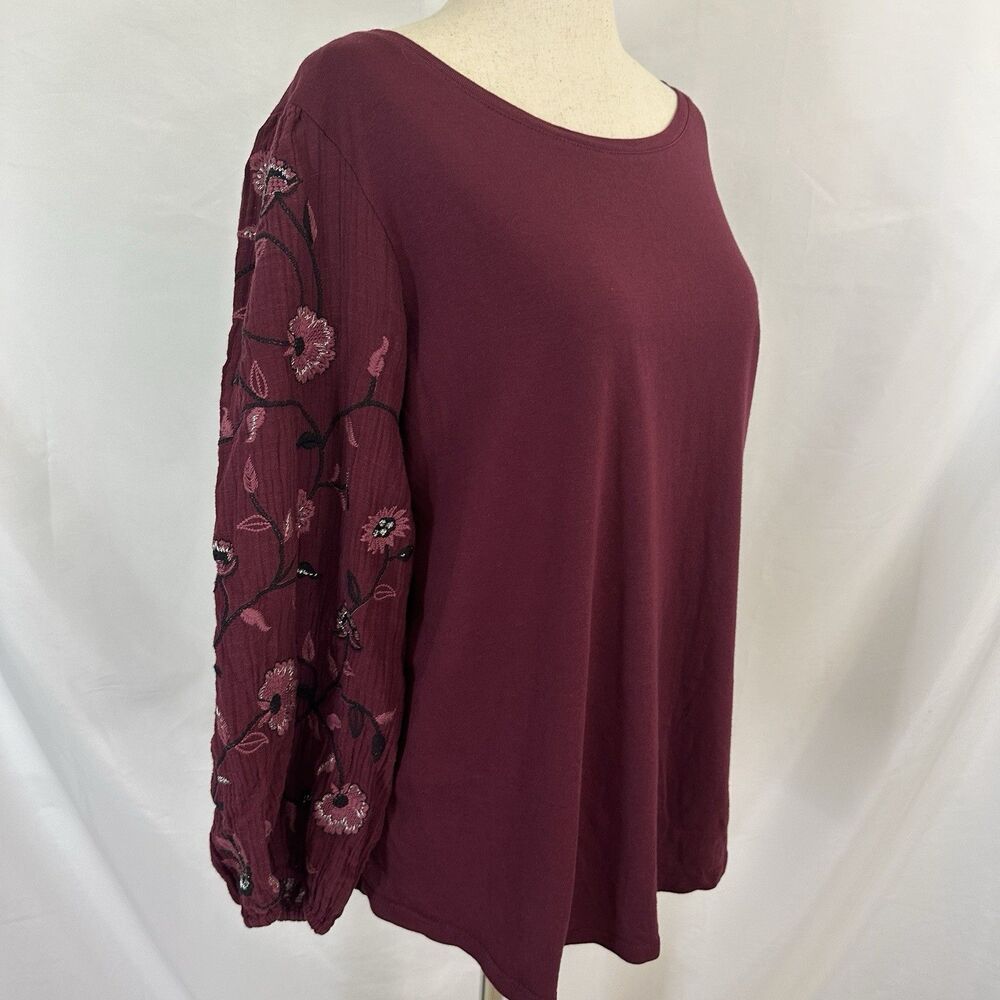 CHICO’S Burgundy Red Embroidered Sleeves Top Size LARGE (2) Womens - Picture 3 of 6